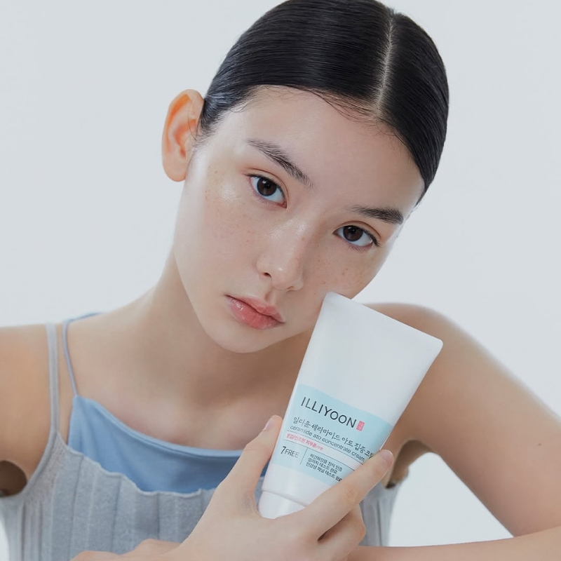 Illiyoon Ceramide Ato Concentrate Cream | Moisturizer for Dry & Sensitive Skin, 100hr Lasting Hydration, For Face & Body, Gentle for Infants, Moisture Barrier Repair, Vegan Certified