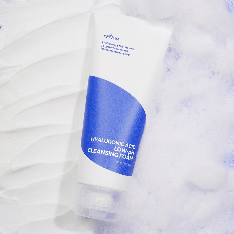 IsNtree Hyaluronic Acid Low-Ph Cleansing Foam 150ml, Moisturizing & Mild cleansing | 8 types of hyaluronic acid | Helps to remove impurities gently