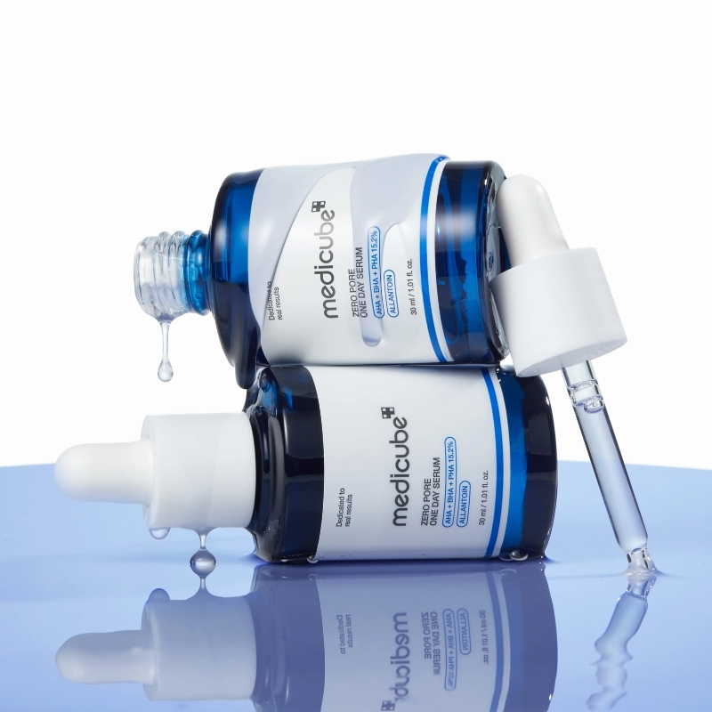 Medicube Zero Pore One-day Serum 1.01 fl.oz - Overnight Resurfacing Serum with Pore Tightening Complex - 15.2% AHA+BHA+PHA & 2% Niacinamide - 10.8% reduction in pore appearance after one day of use